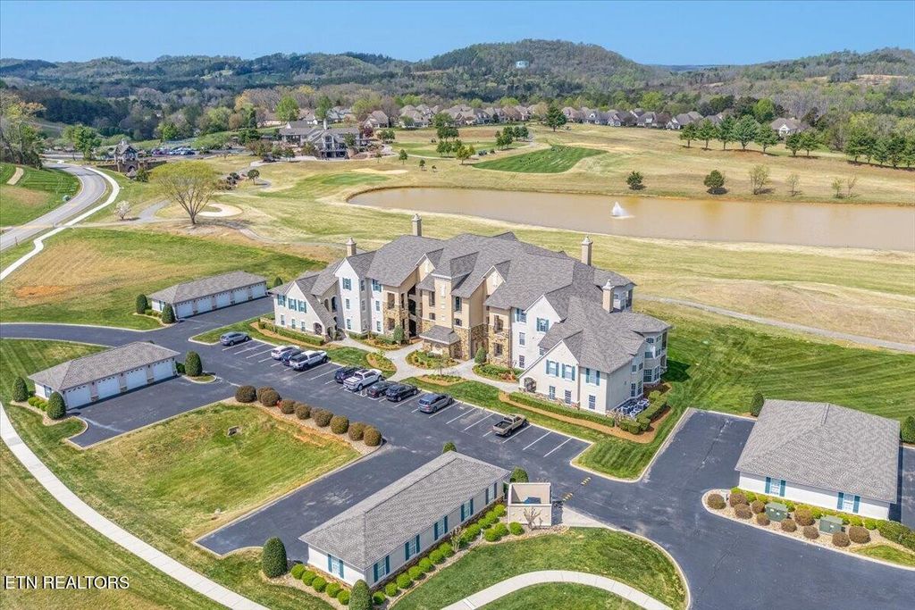 535 Rarity Bay Pkwy D301, Vonore, TN 37885