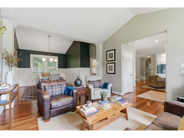 1738 GALLERY Way, West Linn, OR 97068