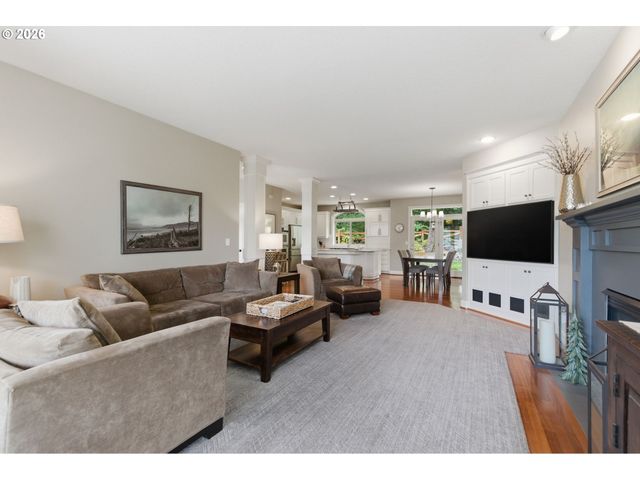 1738 GALLERY Way, West Linn, OR 97068