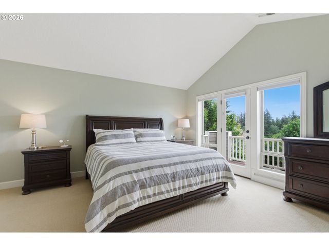 1738 GALLERY Way, West Linn, OR 97068