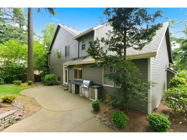 1738 GALLERY Way, West Linn, OR 97068