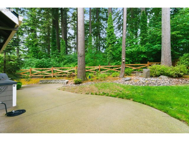 1738 GALLERY Way, West Linn, OR 97068