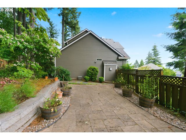 1738 GALLERY Way, West Linn, OR 97068
