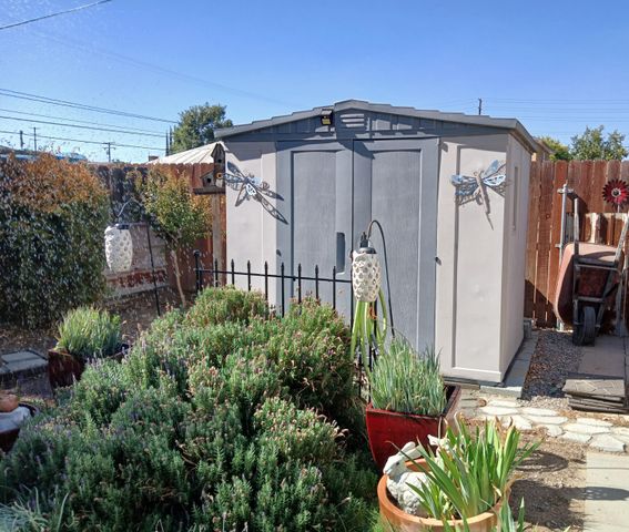 177 N Canby Street, Tulare, CA 93274