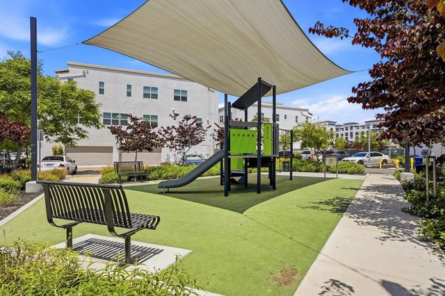 1439 El Nido Dr, Chula Vista, CA 91915