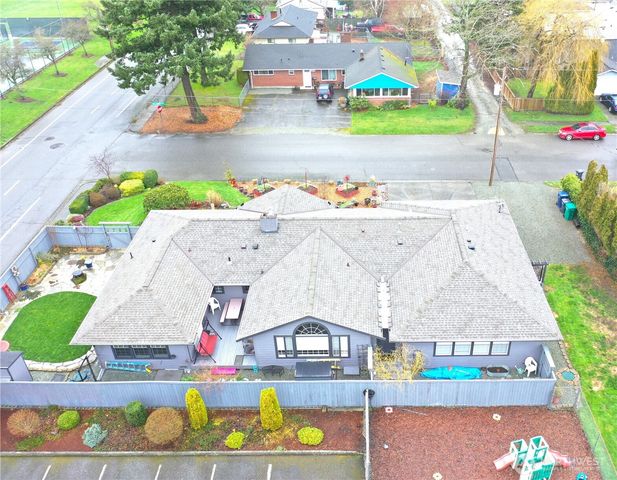 1304 Hillcrest Parkway, Mount Vernon, WA 98274
