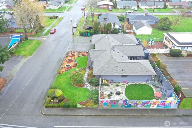 1304 Hillcrest Parkway, Mount Vernon, WA 98274