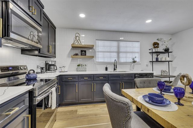 1428 N Main Street B, Mansfield, TX 76063