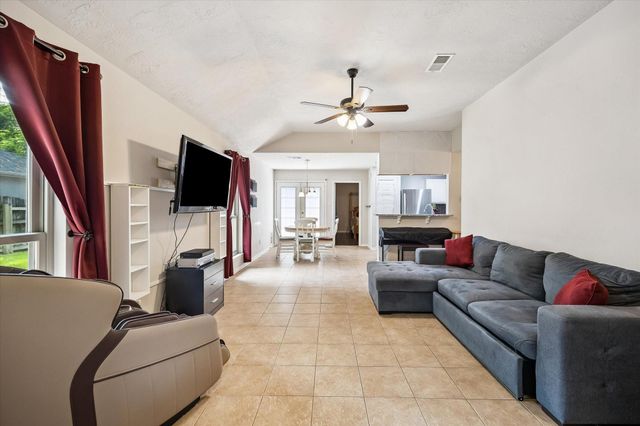 18284 Hollyberry Ct, Porter, TX 77365