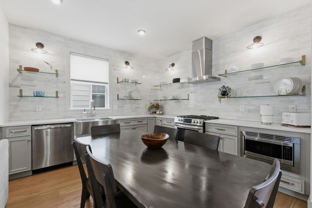 5825 Leslie Ave, Nashville, TN 37209