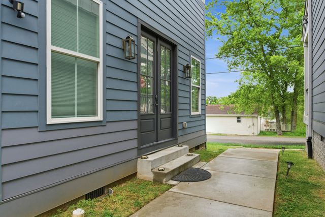 5825 Leslie Ave, Nashville, TN 37209