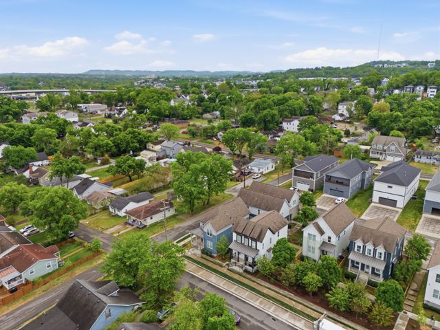 5825 Leslie Ave, Nashville, TN 37209