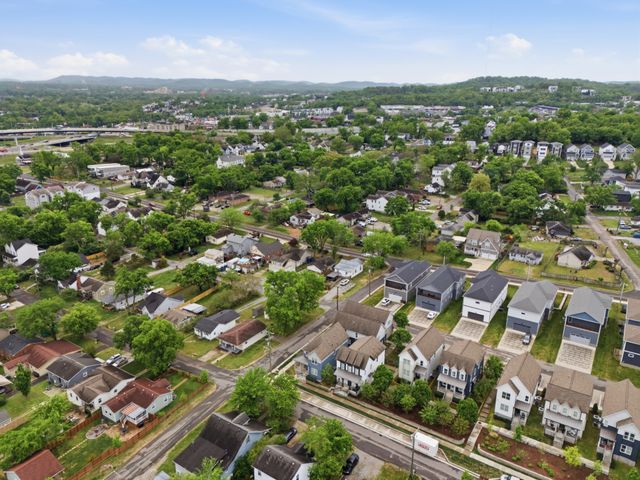 5825 Leslie Ave, Nashville, TN 37209