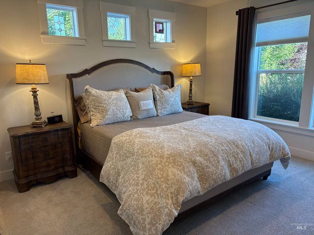 8112 Fountain Brook St, Middleton, ID 83644