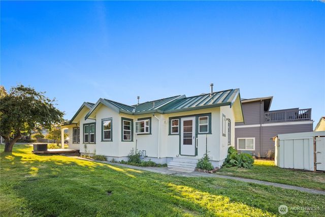 2023 K Avenue, Anacortes, WA 98221