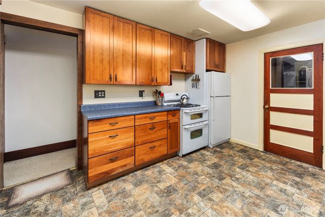 2023 K Avenue, Anacortes, WA 98221
