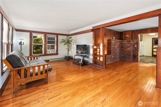 2023 K Avenue, Anacortes, WA 98221