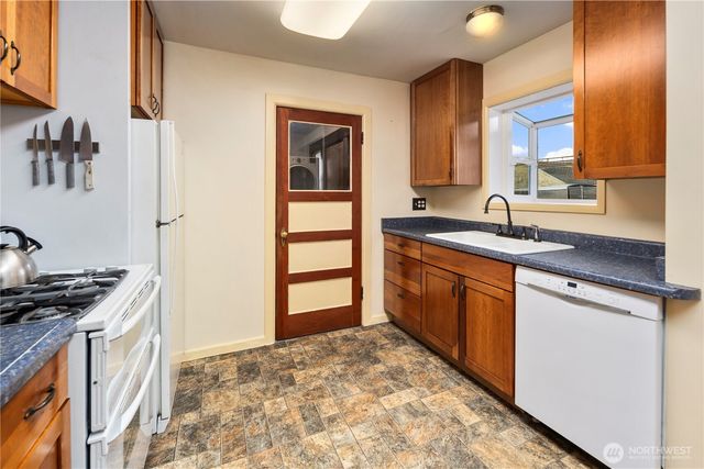 2023 K Avenue, Anacortes, WA 98221