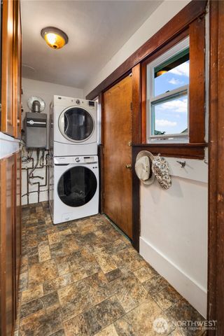 2023 K Avenue, Anacortes, WA 98221