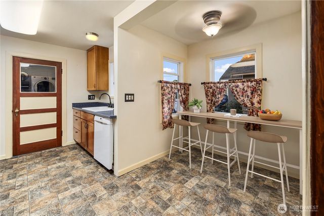 2023 K Avenue, Anacortes, WA 98221
