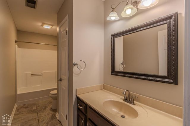 217 S Center Hill Road, Paragould, AR 72450