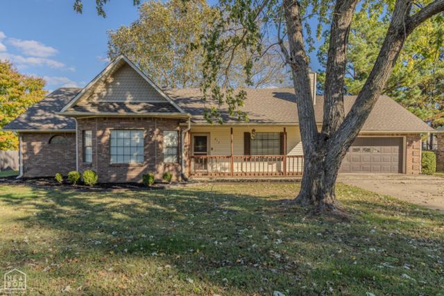 217 S Center Hill Road, Paragould, AR 72450