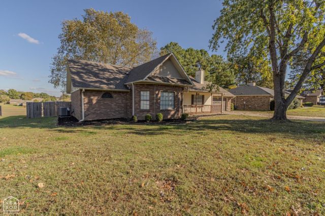 217 S Center Hill Road, Paragould, AR 72450