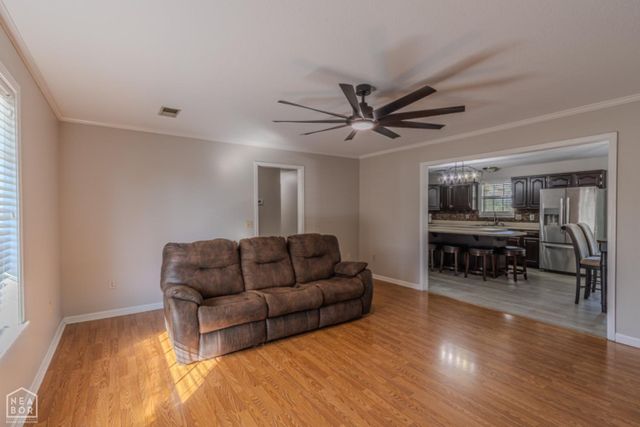 217 S Center Hill Road, Paragould, AR 72450