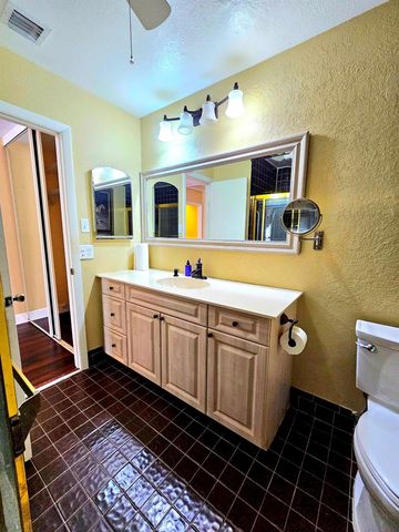 566 Village Lake Drive, Weston, FL 33326