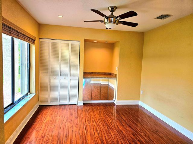 566 Village Lake Drive, Weston, FL 33326