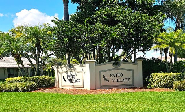 566 Village Lake Drive, Weston, FL 33326