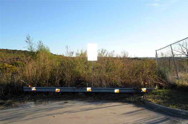 6111 Sportsmans Parkway, Dallas, TX 75211