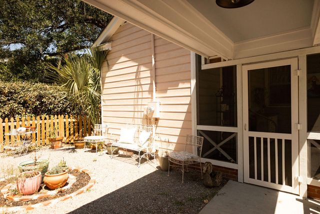212 Valley Street, Walterboro, SC 29488