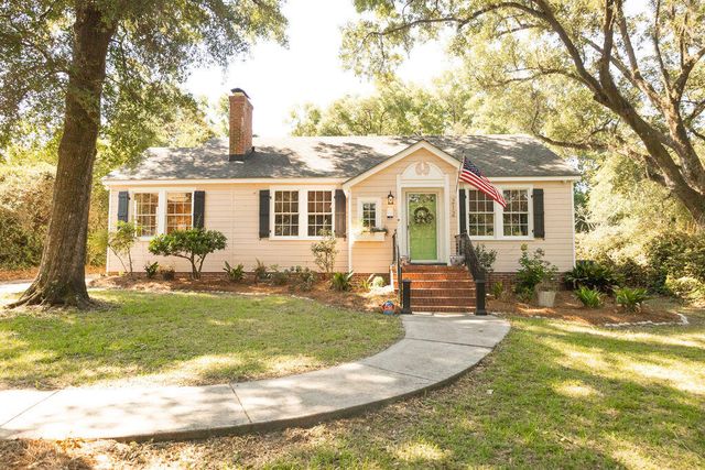 212 Valley Street, Walterboro, SC 29488