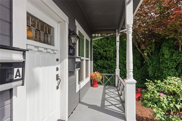 145 Park Avenue N, Renton, WA 98057