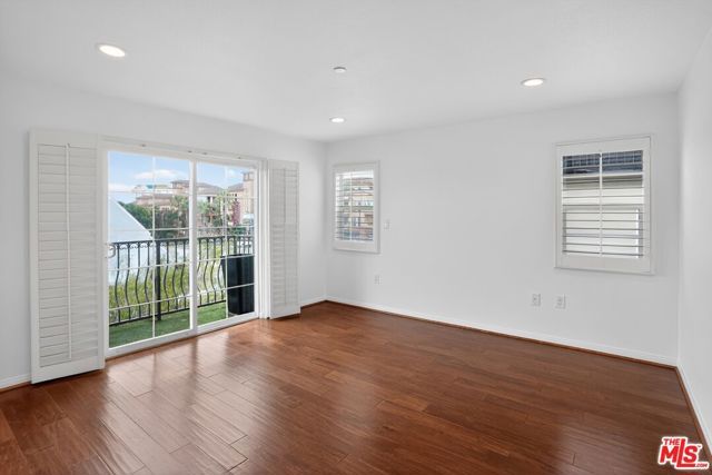 7301 W Manchester Avenue 117, Los Angeles, CA 90045