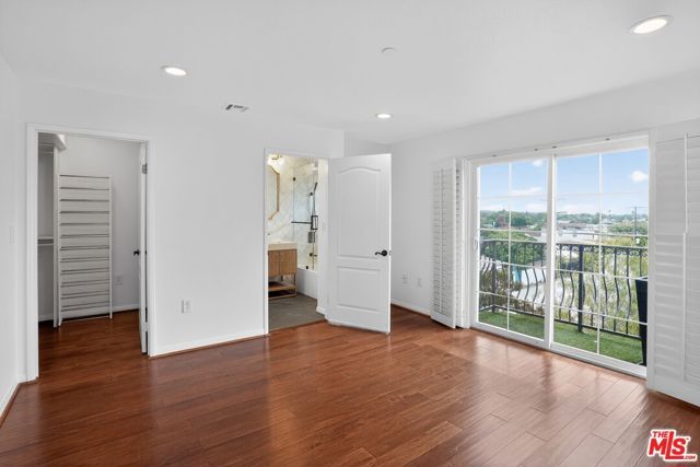 7301 W Manchester Avenue 117, Los Angeles, CA 90045