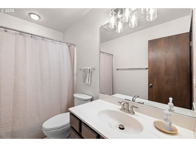 9998 Sw FRENCH PRAIRIE Rd, Wilsonville, OR 97070
