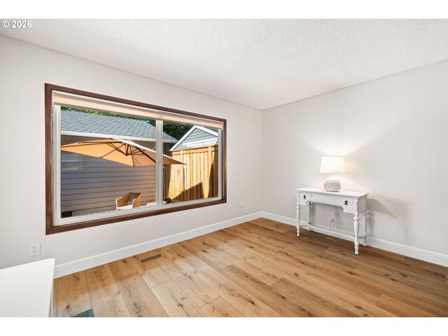 9998 Sw FRENCH PRAIRIE Rd, Wilsonville, OR 97070