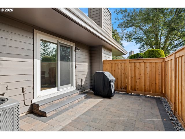 9998 Sw FRENCH PRAIRIE Rd, Wilsonville, OR 97070