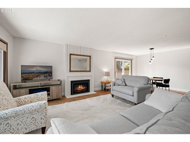 9998 Sw FRENCH PRAIRIE Rd, Wilsonville, OR 97070