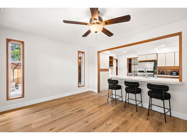 9998 Sw FRENCH PRAIRIE Rd, Wilsonville, OR 97070