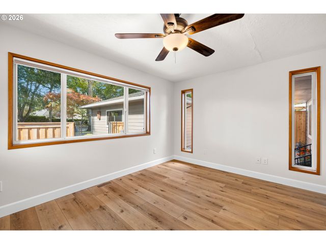 9998 Sw FRENCH PRAIRIE Rd, Wilsonville, OR 97070