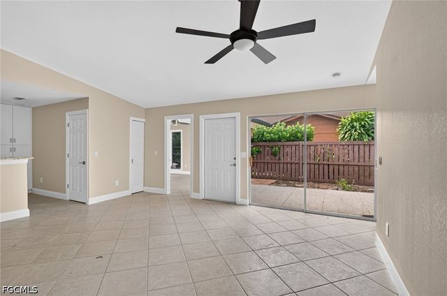 6305 Royal Woods DR, Fort Myers, FL 33908