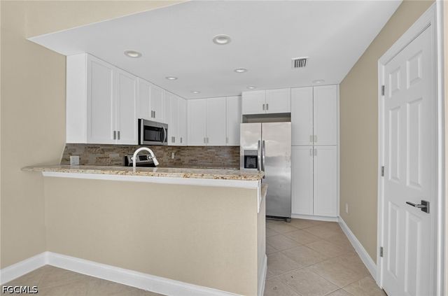 6305 Royal Woods DR, Fort Myers, FL 33908