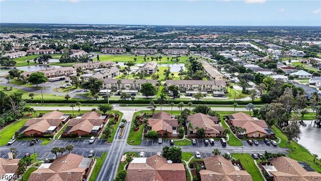 6305 Royal Woods DR, Fort Myers, FL 33908