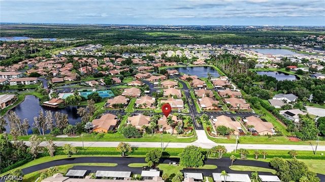 6305 Royal Woods DR, Fort Myers, FL 33908