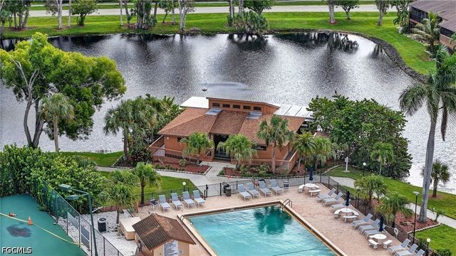 6305 Royal Woods DR, Fort Myers, FL 33908