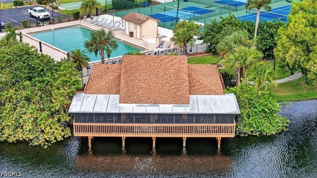 6305 Royal Woods DR, Fort Myers, FL 33908