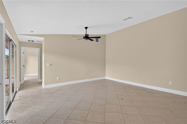 6305 Royal Woods DR, Fort Myers, FL 33908